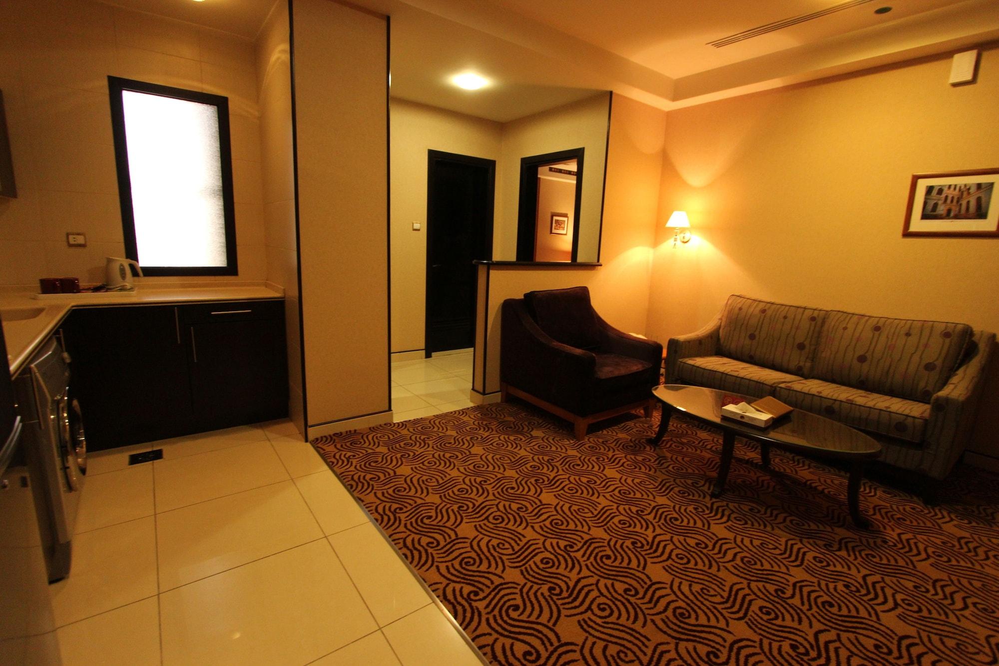 Awaliv International Hotel Ta'if Exterior foto A suite at the hotel