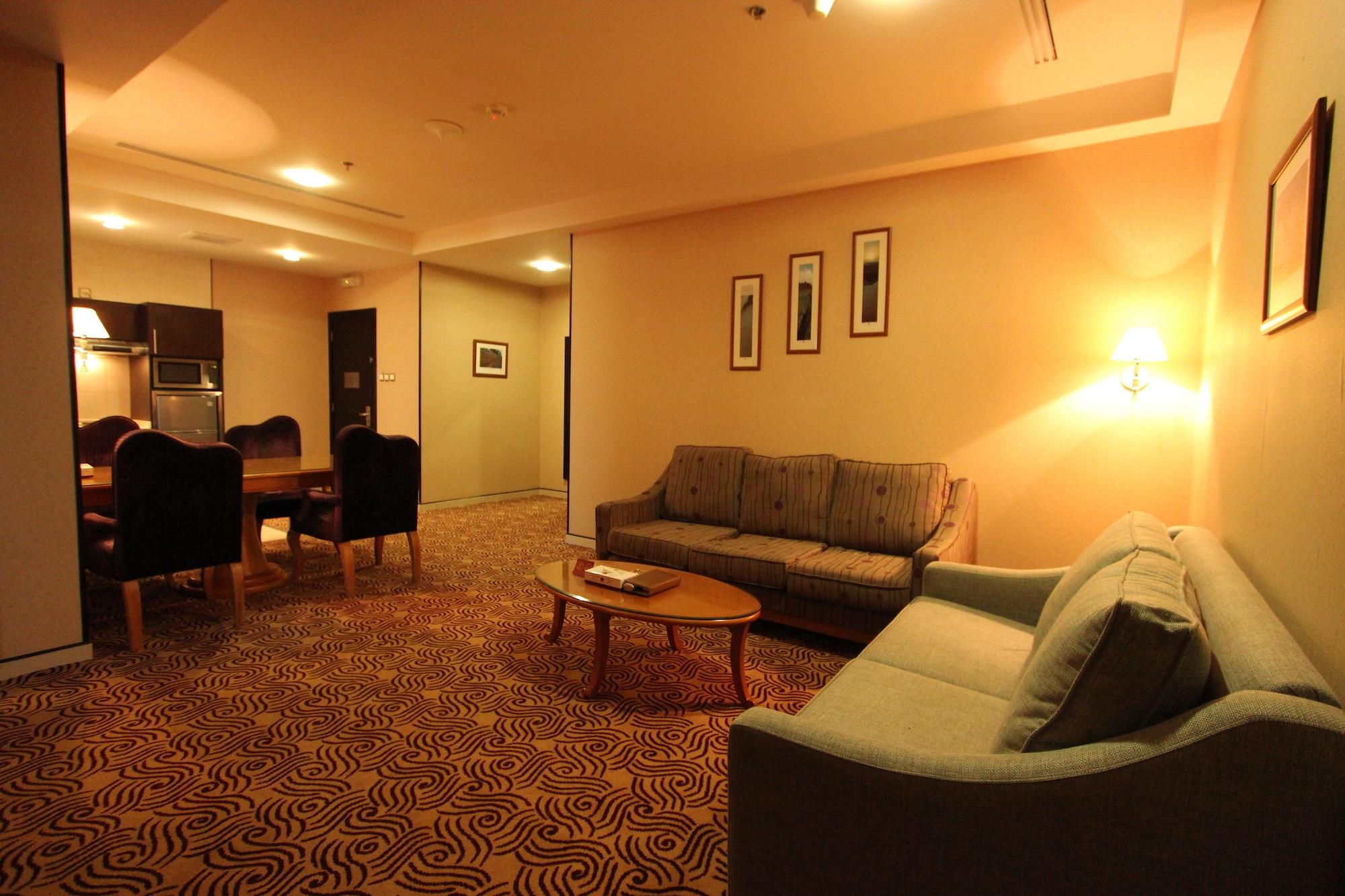 Awaliv International Hotel Ta'if Exterior foto A suite at the hotel