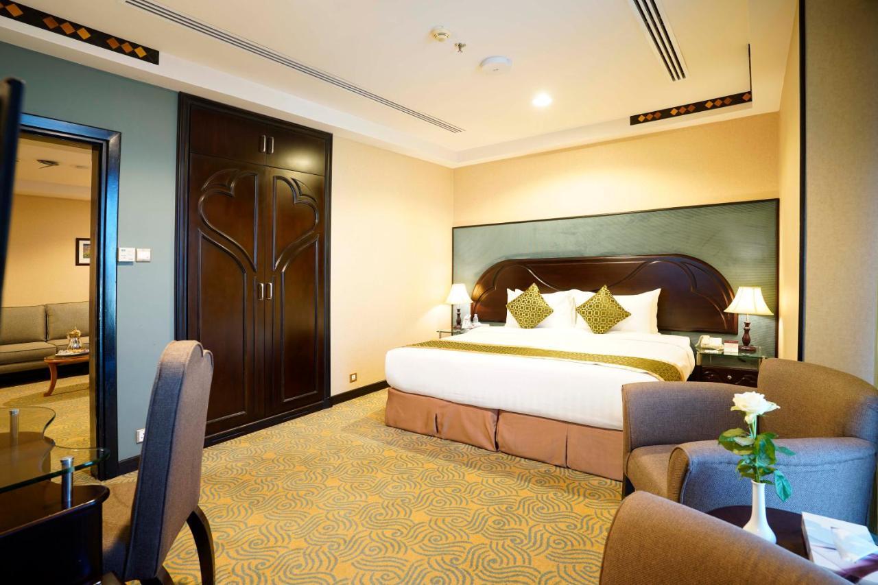 Awaliv International Hotel Ta'if Quarto foto